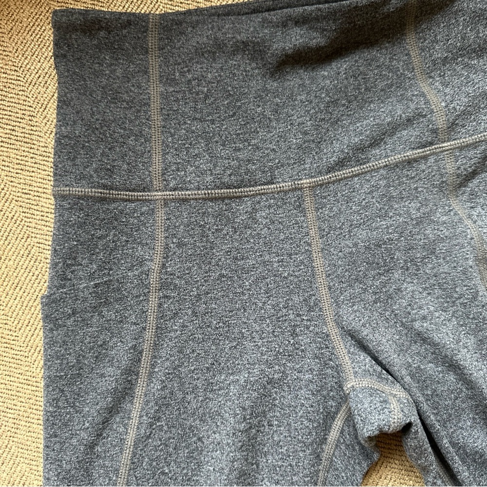Athleta Salutation Stash High-Waisted 7/8 Leggings